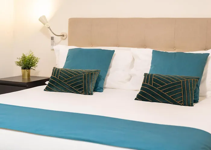 Nery Bed & Breakfast 4*