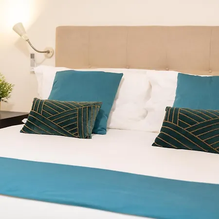 Nery Bed & Breakfast 4*