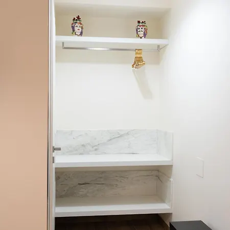 Nery Готель типу 