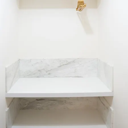 Nery Готель типу 